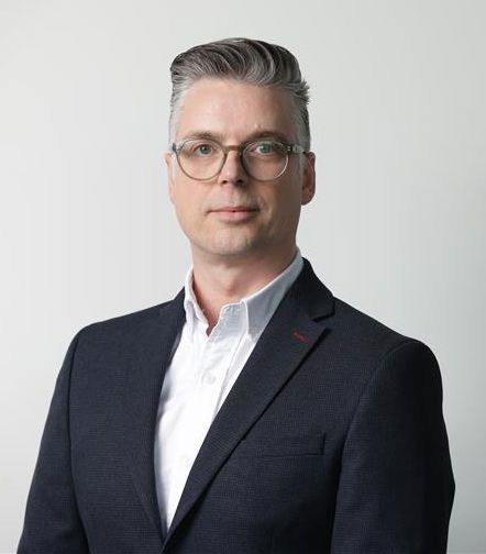 Headshot photo Gary Cannon